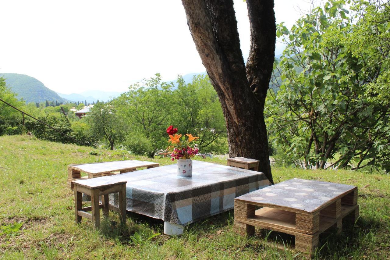 Guest House Racha Ambrolauri Exterior photo